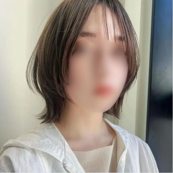 面長さんに似合うレイヤーボブ